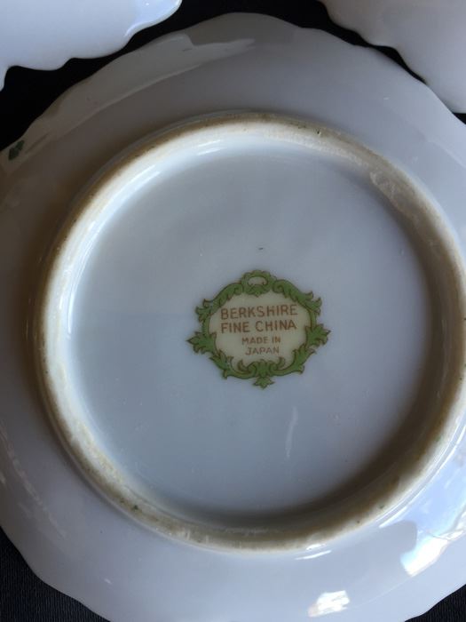 Berkshire Fine China Japan Plates