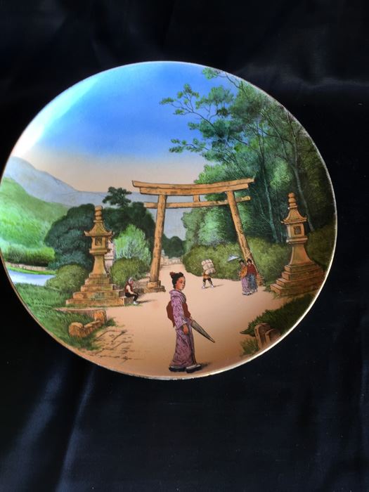 Antique Villeroy & Bach / Mettlach Asian Motif German Charger Plate 1898 Estimate $200 [Photo 2]