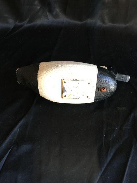 Wood Carved Duck [Photo 2]