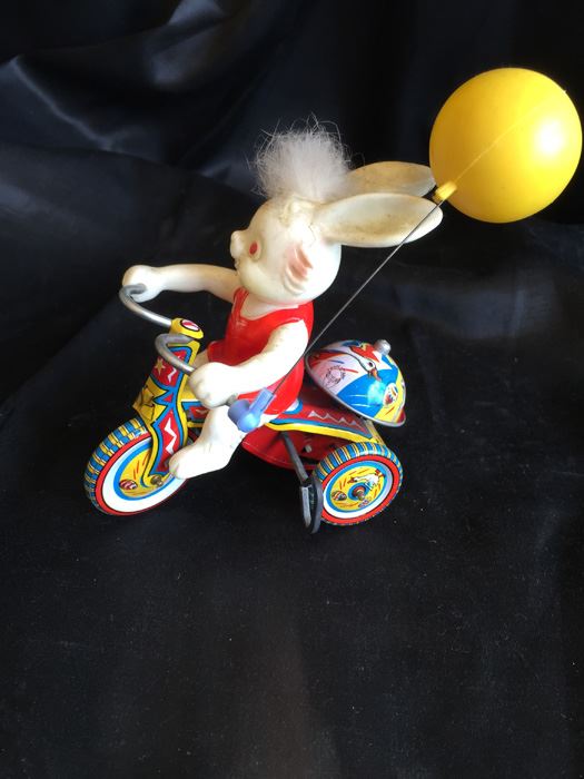 Working Wind Up Tin Toy Rabbit On Tricycle Made In Japan [Photo 5]