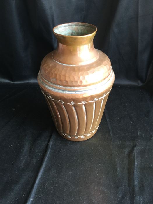 Persian Middle Eastern Hand Hammered Copper Vase [Photo 2]