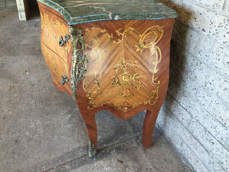 Antique French Louis XV Style Commode with Green Marble Top [Photo 11]