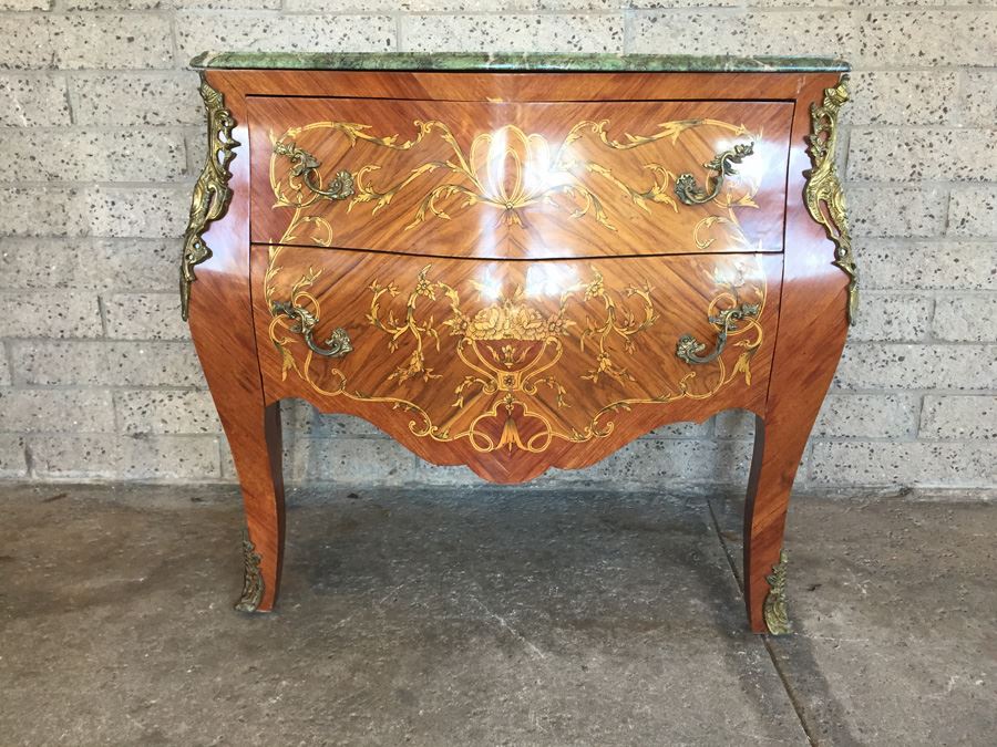 Antique French Louis XV Style Commode with Green Marble Top [Photo 4]