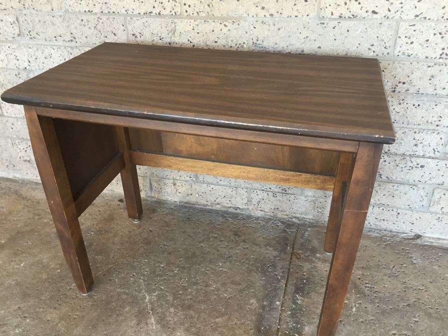 Small Wooden Office Desk [Photo 3]