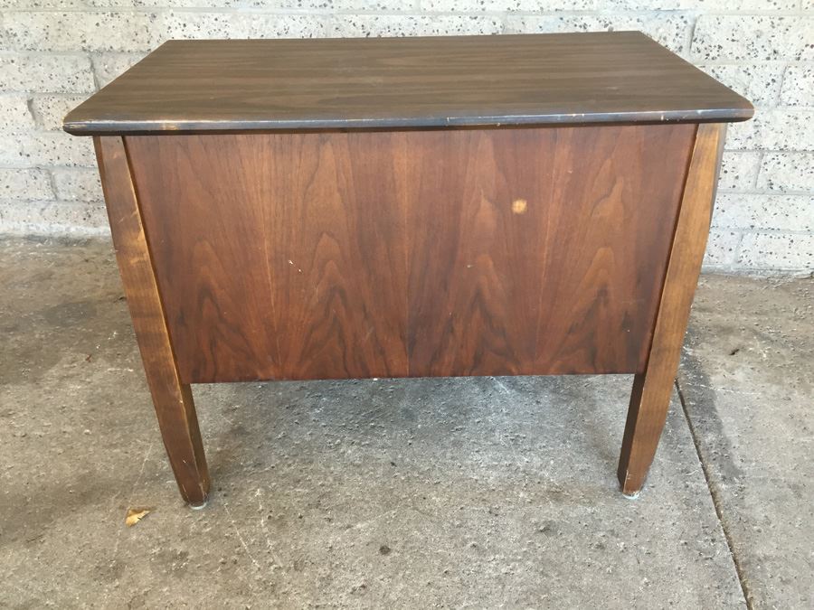 Small Wooden Office Desk [Photo 7]