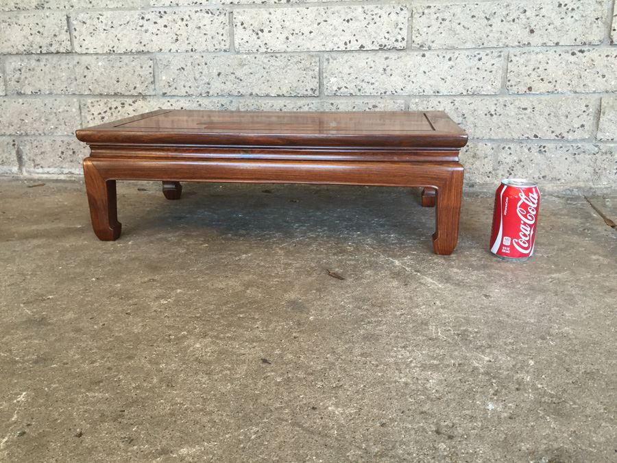 Small Rosewood Asian Table [Photo 1]