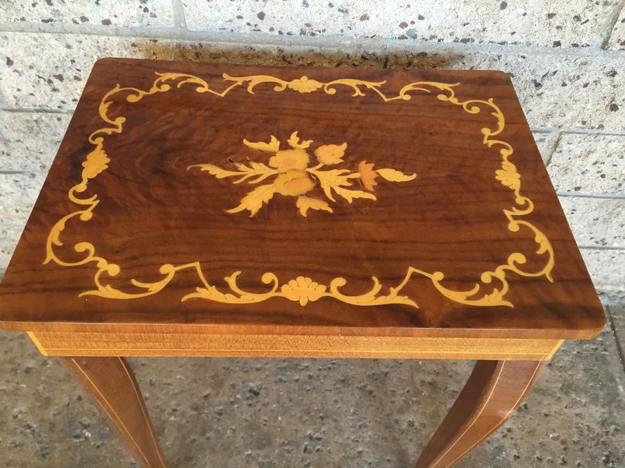 Italian Music Box Table With Beautiful Inlay Work [Photo 5]