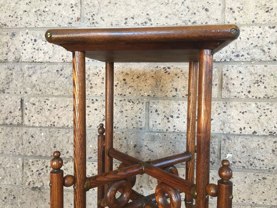 Uniquely Designed Oak Side Table [Photo 8]