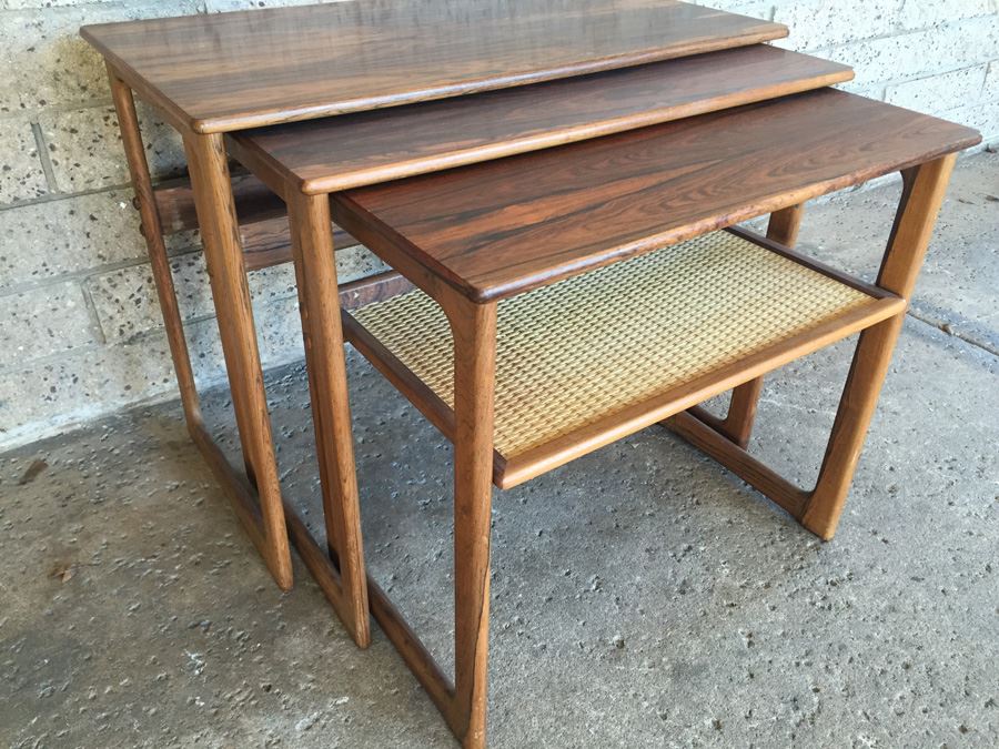 Mid-Century Stacking Tables [Photo 9]