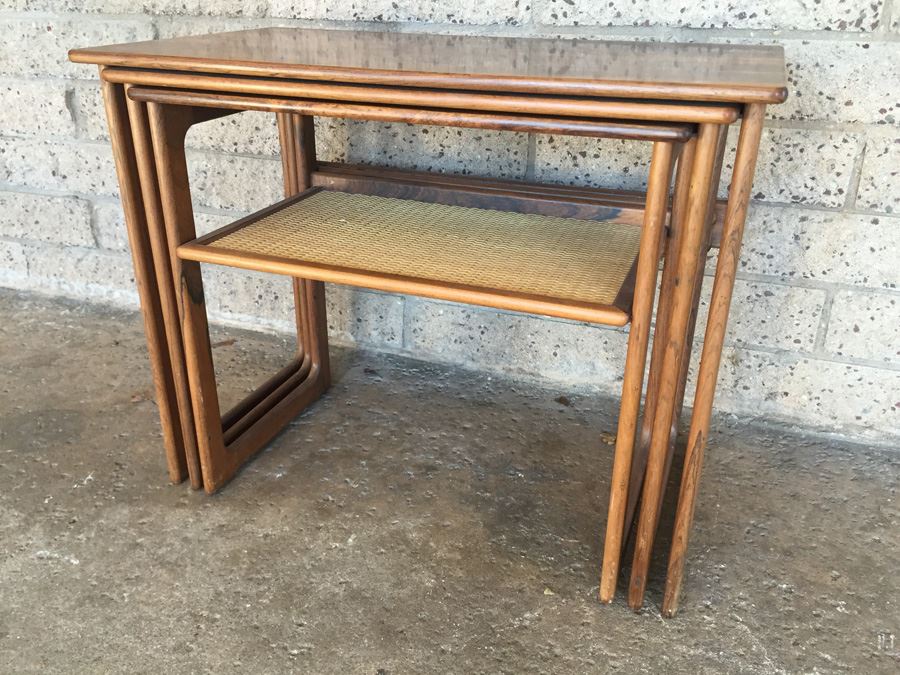 Mid-Century Stacking Tables [Photo 5]