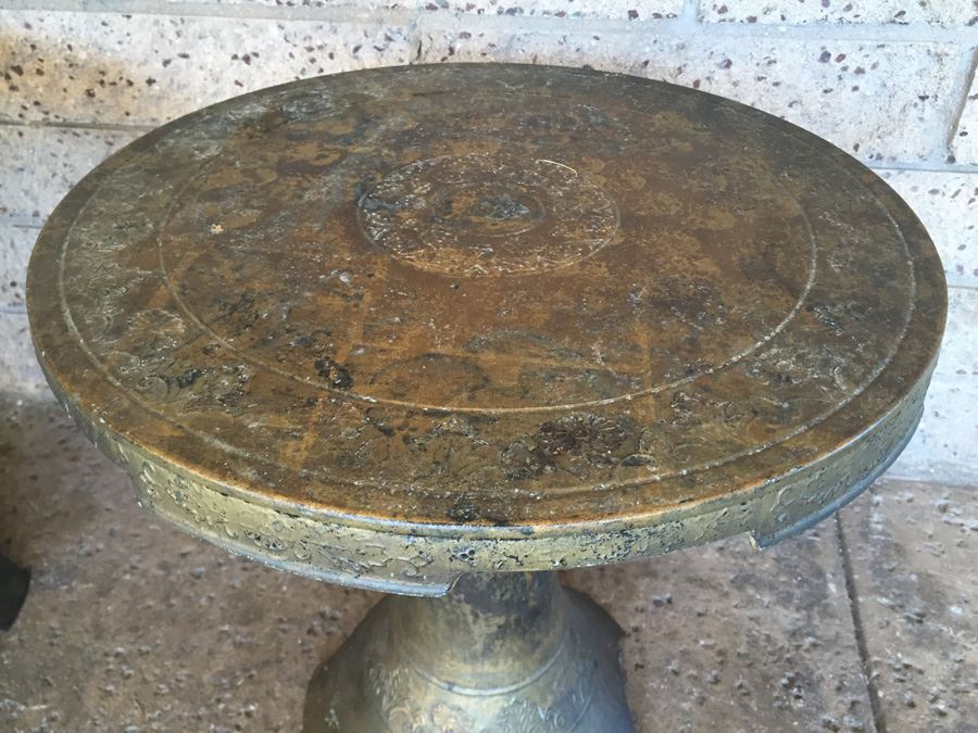 Pair Of Metal Side Tables [Photo 2]