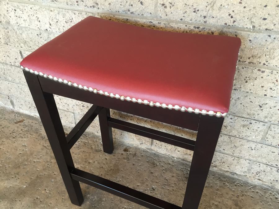 Contemporary Red Stool [Photo 4]