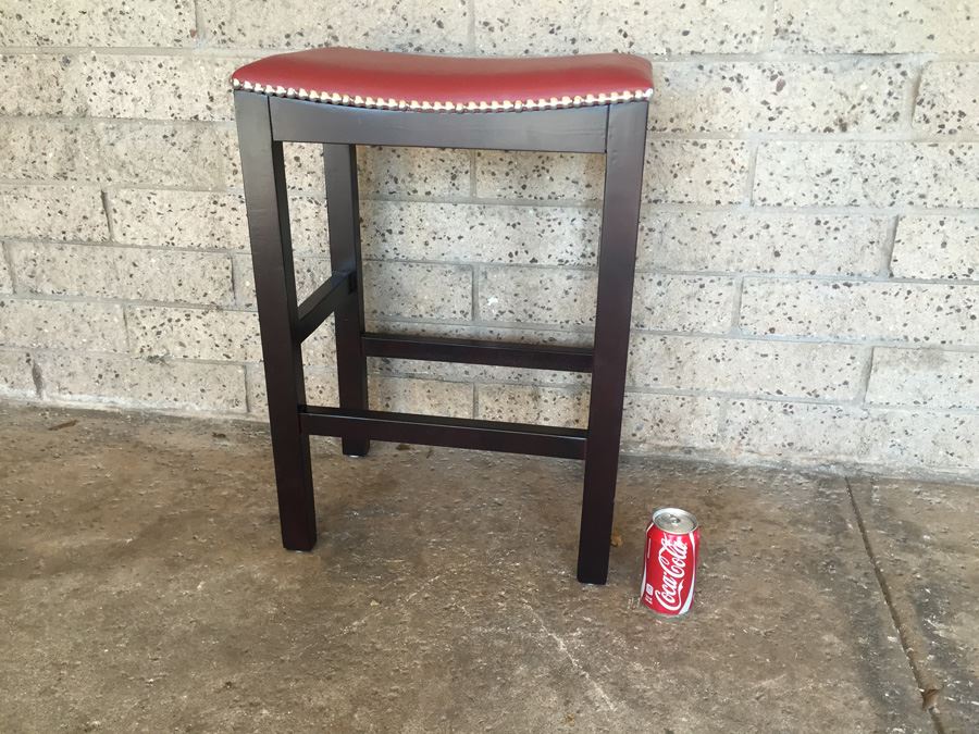 Contemporary Red Stool [Photo 1]