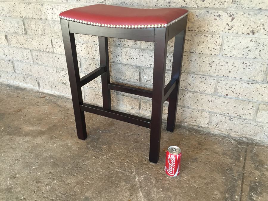 Contemporary Red Stool [Photo 2]
