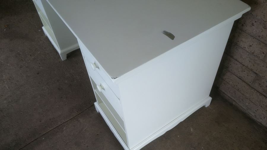 Pottery Barn White Desk [Photo 6]