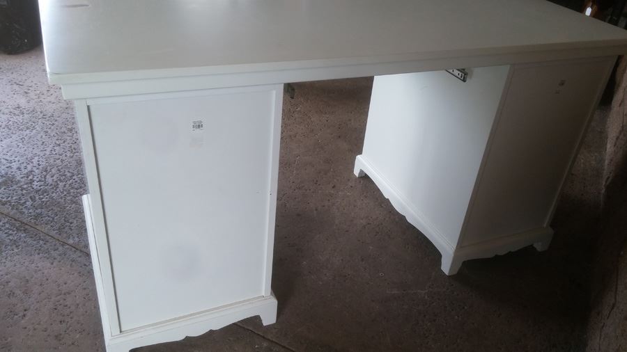 Pottery Barn White Desk [Photo 3]