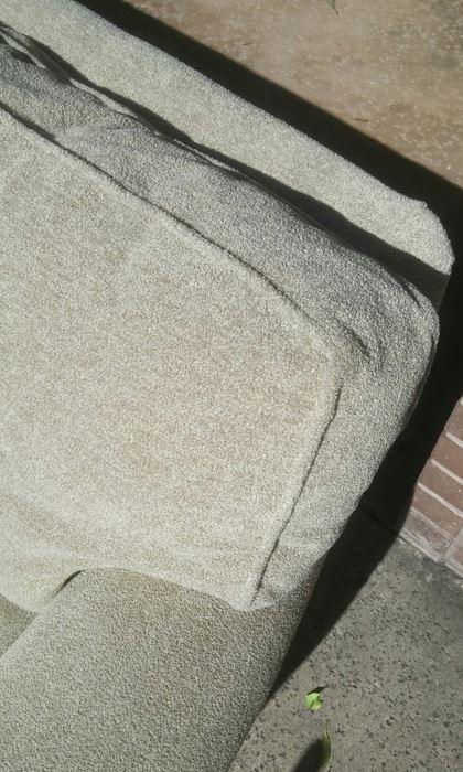 Beige Sofa In Excellent Condition [Photo 4]