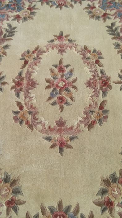 Wool Area Rug [Photo 2]