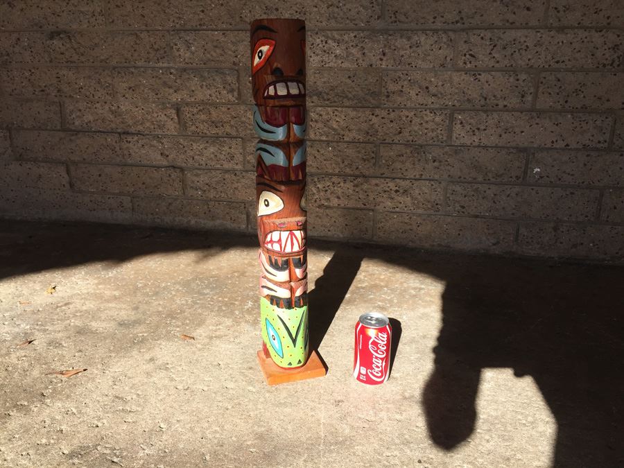 Totem Pole Carving Hand Painted [Photo 9]