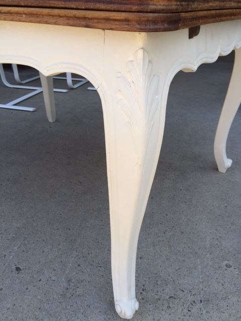 Antique French Provincial Table [Photo 3]