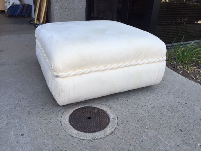White Ottoman [Photo 2]