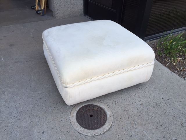 White Ottoman [Photo 1]