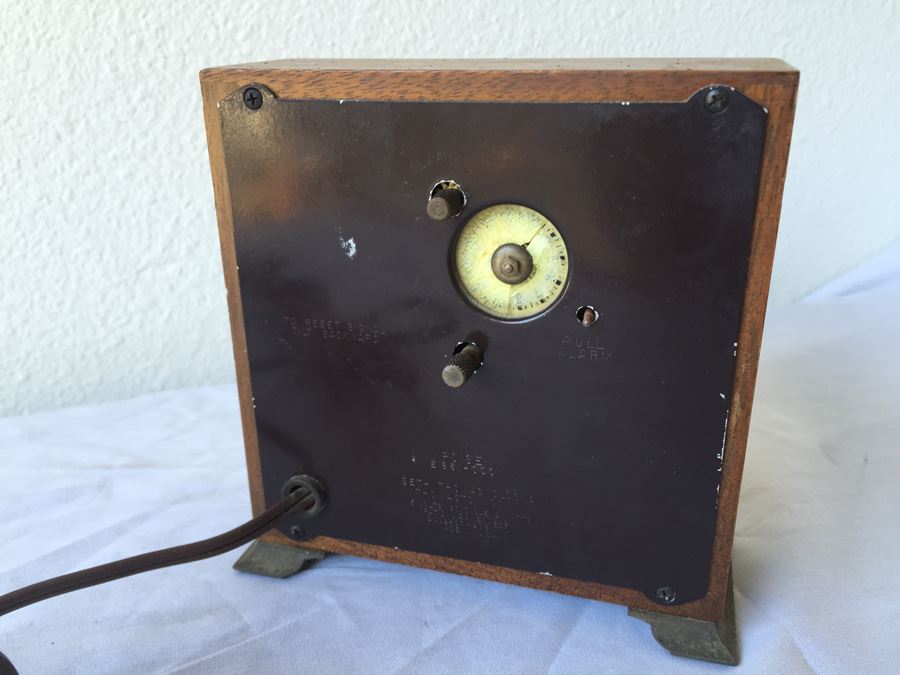 Seth Thomas Electric Poise Clock [Photo 5]