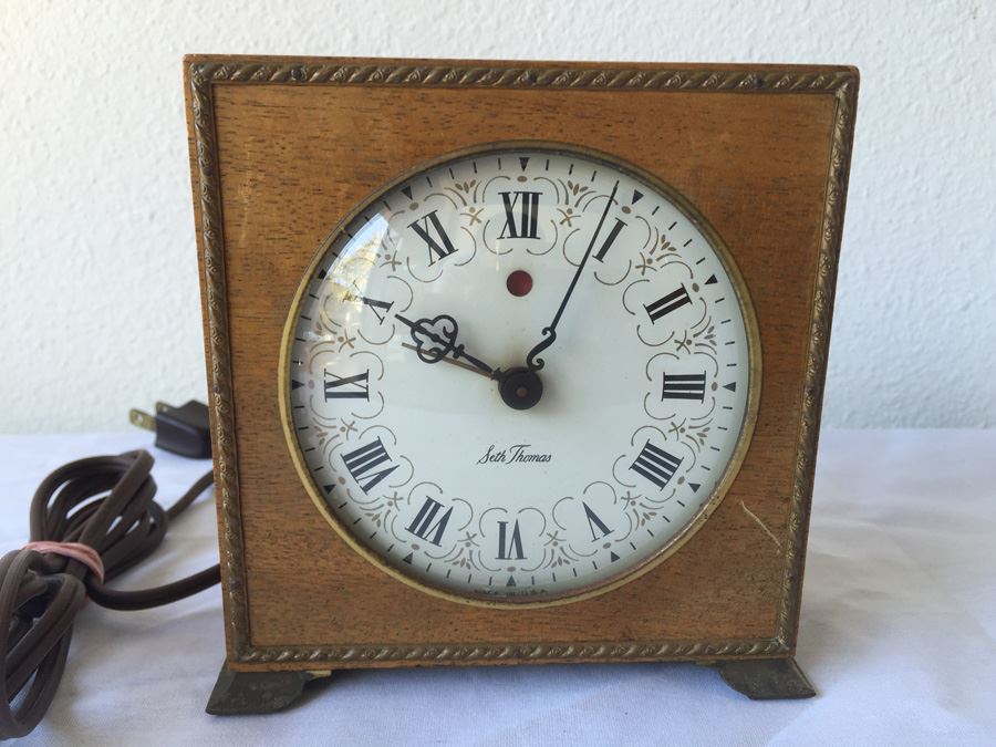 Seth Thomas Electric Poise Clock [Photo 2]