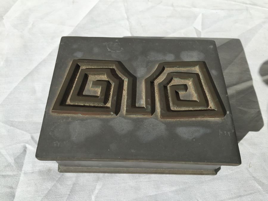 Metal Box With Lid Hand Made In Hong Kong [Photo 4]