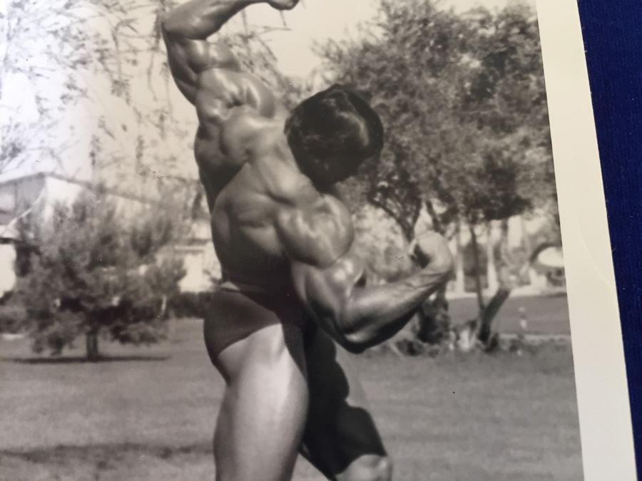 Early Arnold Schwarzenegger Period B&W Bodybuilding Photo Pre Conan the Barbarian [Photo 4]