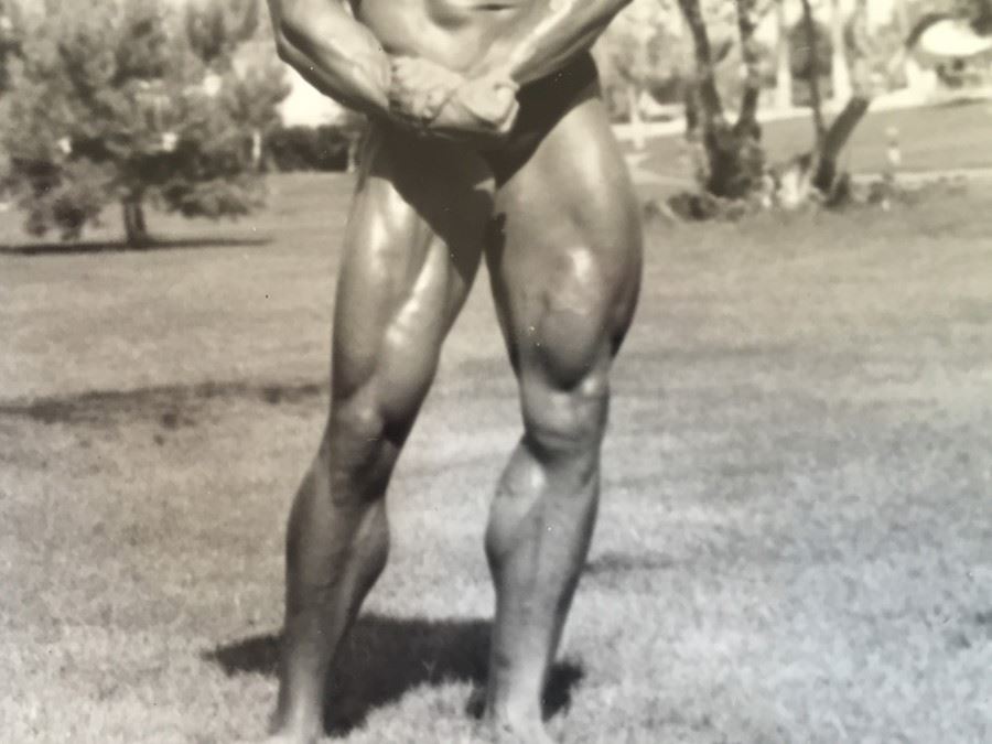 Early Arnold Schwarzenegger Period B&W Bodybuilding Photo Pre Conan the Barbarian [Photo 7]