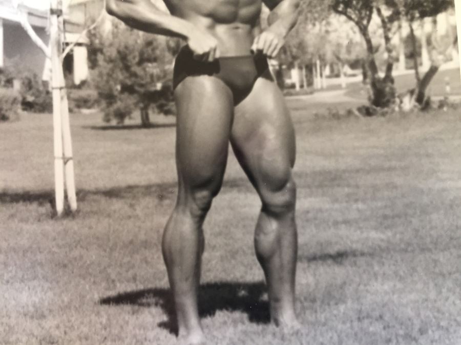 Early Arnold Schwarzenegger Period B&W Bodybuilding Photo Pre Conan the Barbarian [Photo 3]