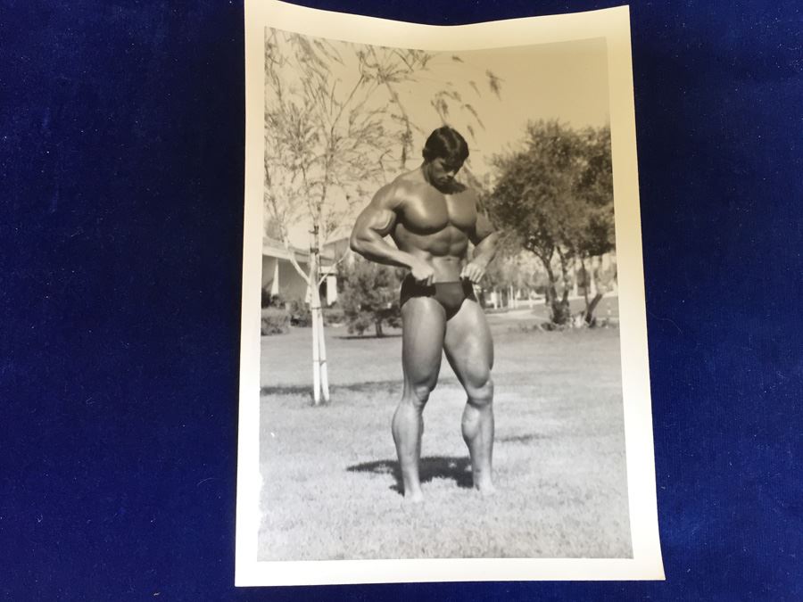 Early Arnold Schwarzenegger Period B&W Bodybuilding Photo Pre Conan the Barbarian