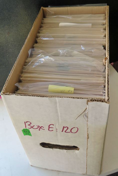 Short Box Of Assorted Comics, Box E 120 Singles [Photo 1]