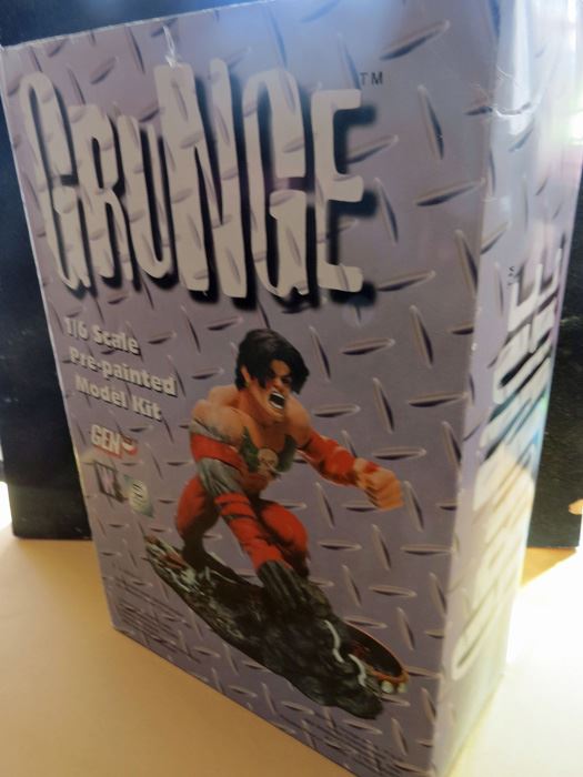 Gen 13 Grunge 1/6 Scale Prepainted Assembled Model New In Box [Photo 4]