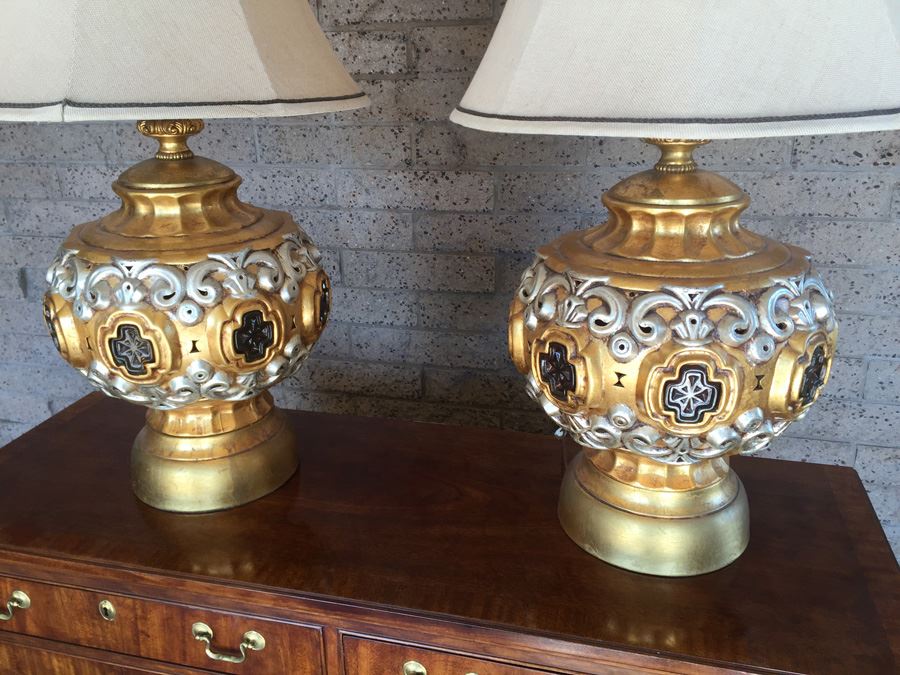Pair Of Large Gilded Lamps (Light Internally As Well) [Photo 5]