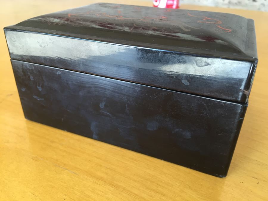 Chinese Diong Hing Foo Chow Black Lacquer Box With Dragons / Serpents [Photo 13]