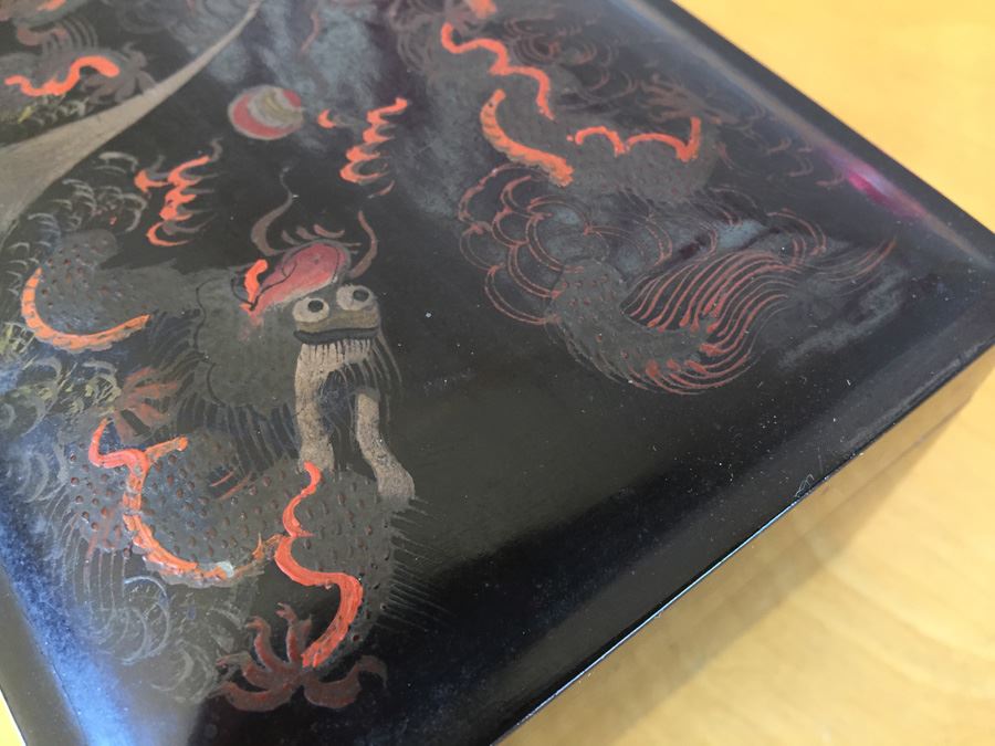 Chinese Diong Hing Foo Chow Black Lacquer Box With Dragons / Serpents [Photo 9]