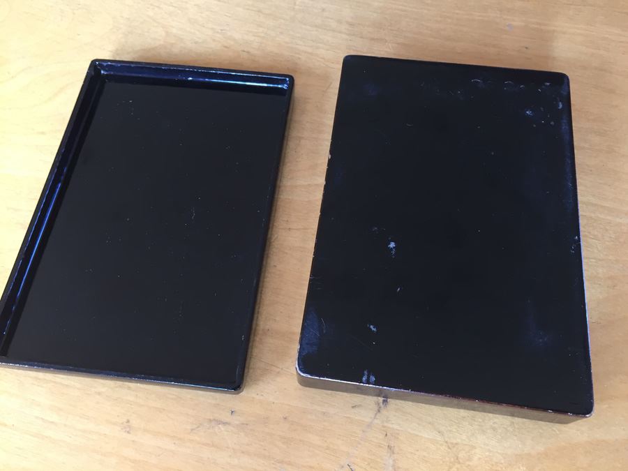 Small Black Lacquer Box [Photo 6]