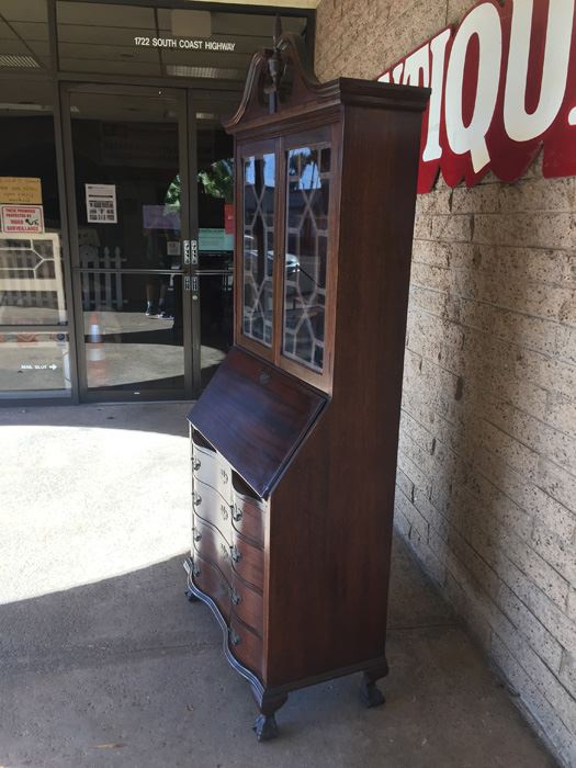 Solid Mahogany Serpentine Front Secretary [Photo 9]