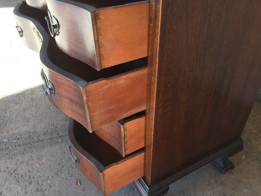 Solid Mahogany Serpentine Front Secretary [Photo 17]