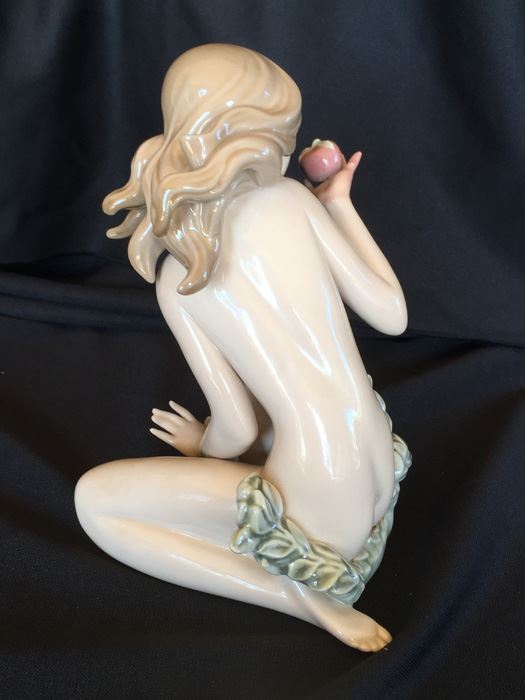 RARE LLADRO EVE FIGURINE 1482 [Photo 2]
