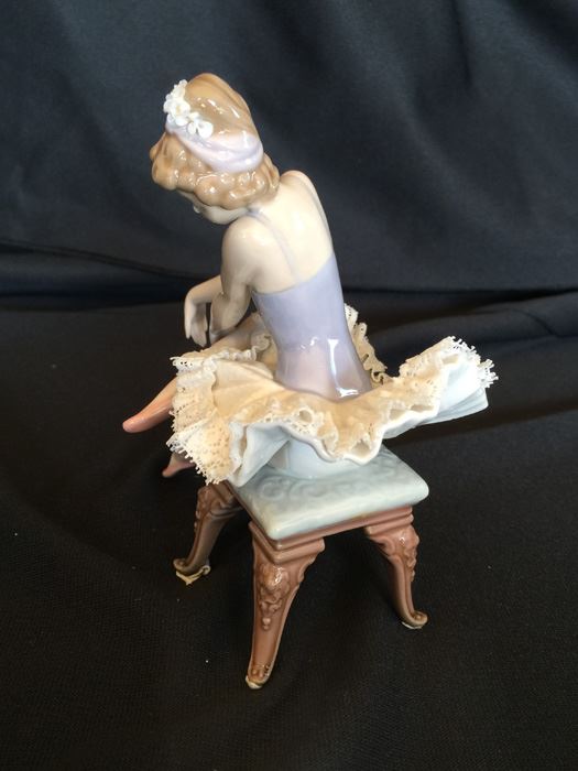 LLADRO FIGURINE 5498 OPENING NIGHT [Photo 5]