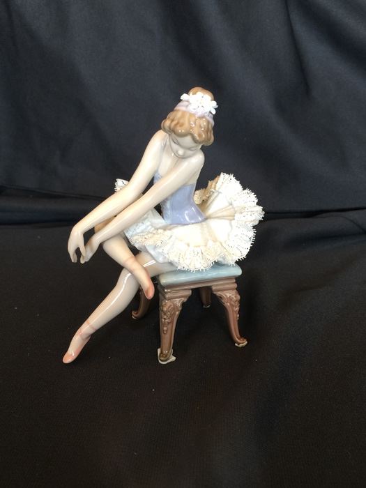 LLADRO FIGURINE 5498 OPENING NIGHT [Photo 1]