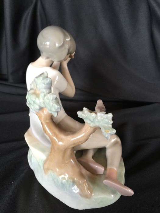 LLADRO FIGURINE STUDENT FLUTE PLAYER [Photo 3]