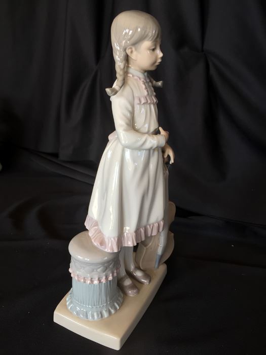 LLADRO FIGURINE GIRL WITH VIOLIN [Photo 5]