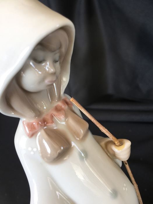 LLADRO FIGURINE 4678 SHEPHARD GIRL WITH BASKET [Photo 4]