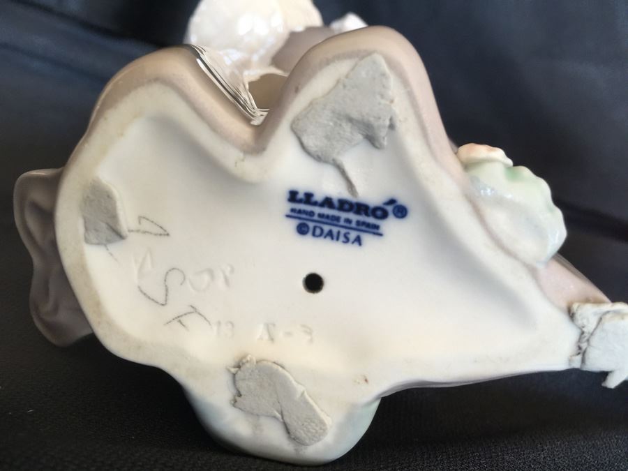 LLADRO FIGURINE 1311 LITTLE DOGS ON HIP [Photo 7]