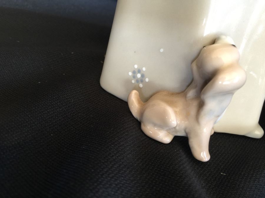 LLADRO FIGURINE 1034 GIRL WITH BREAD AND PUPPY [Photo 6]