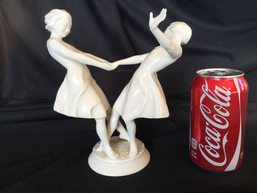 PORCELAIN DANCING GIRLS FIGURINE BY HUTSCHENREUTHER KUNSTABTEILUNG SELB [Photo 2]